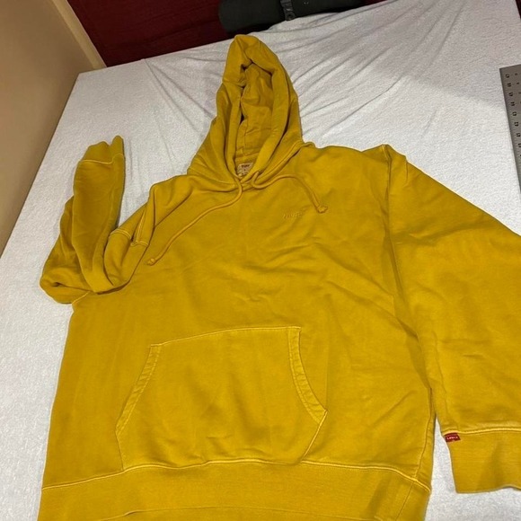 Levi's Men XL Yellow athletic hoodie and sweatpants set. SKU204 - Picture 6 of 8